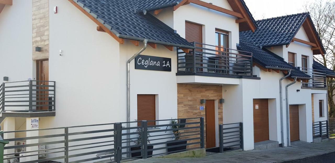 Spa Love Ceglana 1 A Sauna,,Jaccuzi Dla Dwojga Na Wylacznosc 锡隆纳葛拉 外观 照片